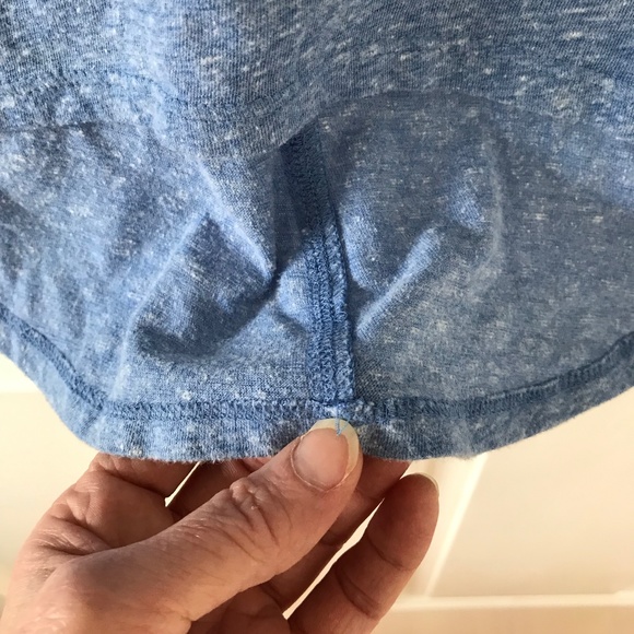 Old Navy long sleeve blue flecked relaxed Tee in Girls Size 8 (Big Kids) - Picture 4 of 14